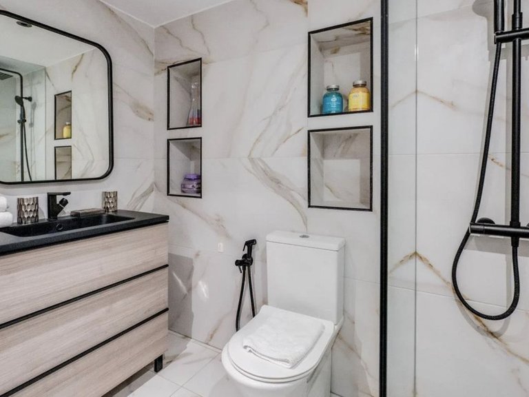 Apartment for Sale in Puerto Banús, Malaga 18