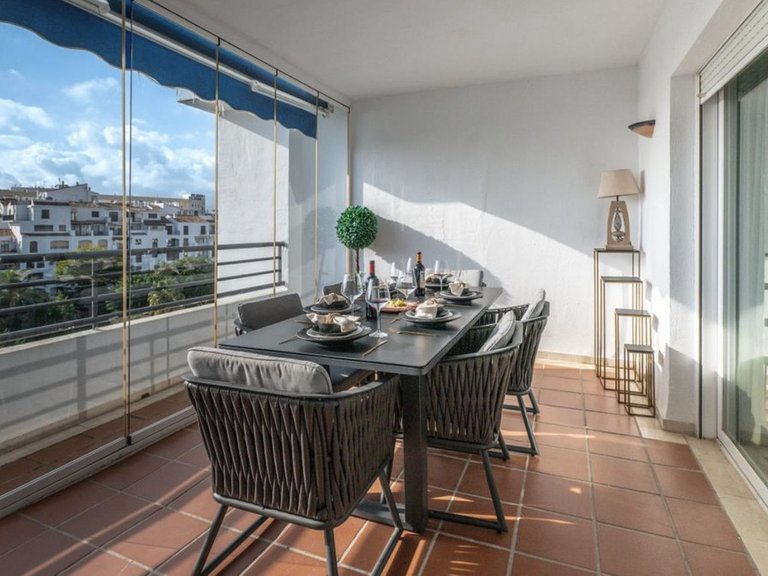 Apartment for Sale in Puerto Banús, Malaga 26