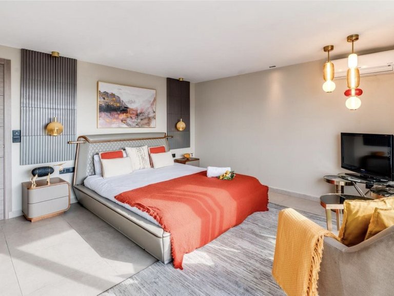 Apartment for Sale in Puerto Banús, Malaga 6
