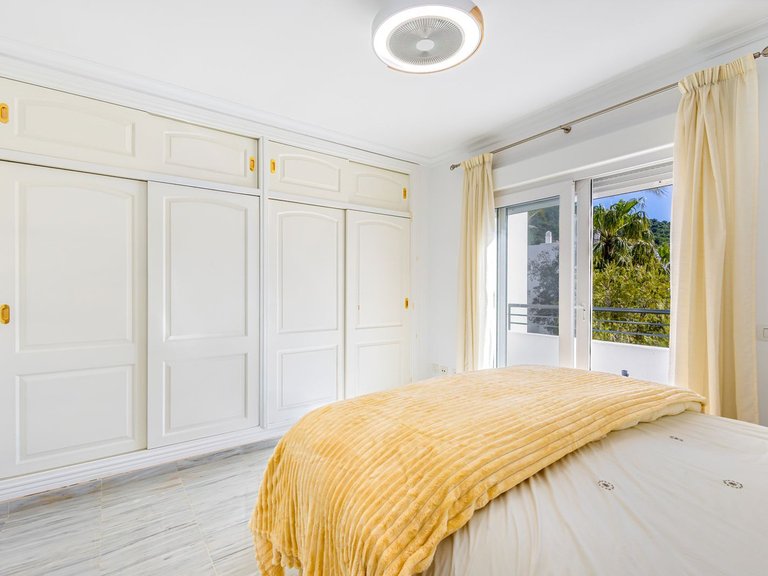 Villa for Sale in Alhaurin Golf, Malaga 13