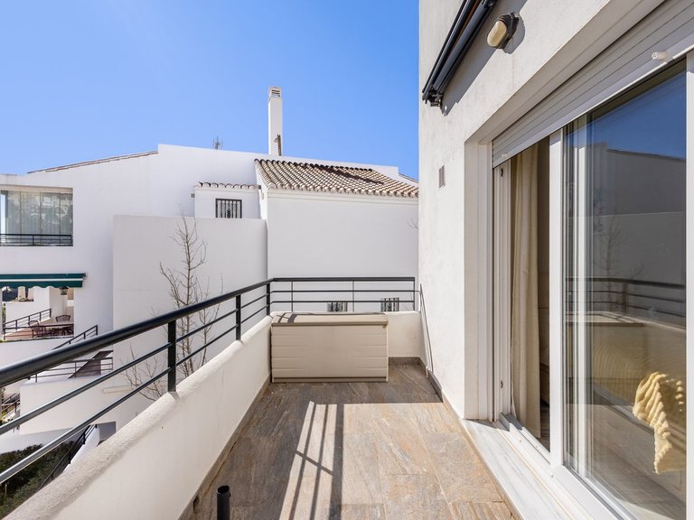 Villa for Sale in Alhaurin Golf, Malaga 15