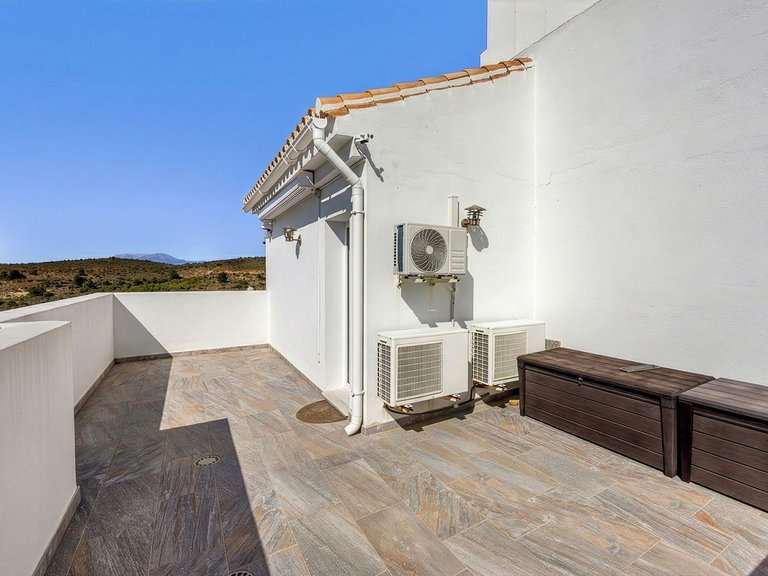 Villa for Sale in Alhaurin Golf, Malaga 23