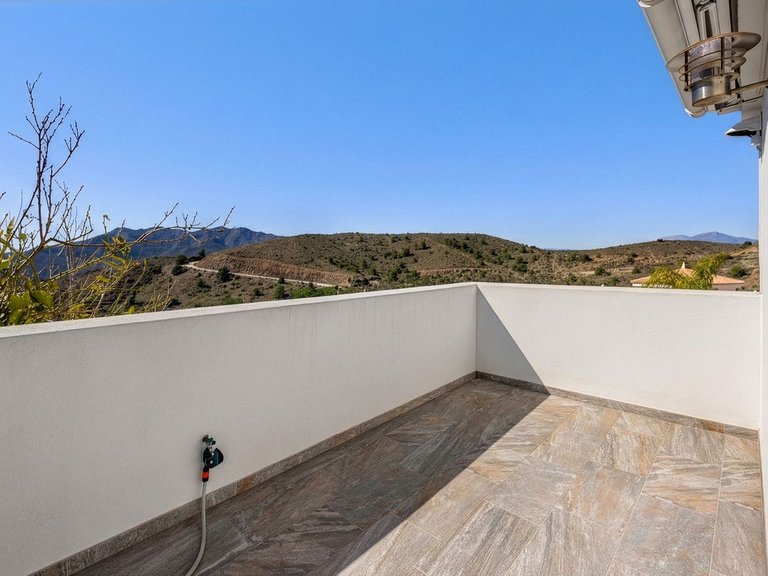 Villa for Sale in Alhaurin Golf, Malaga 24