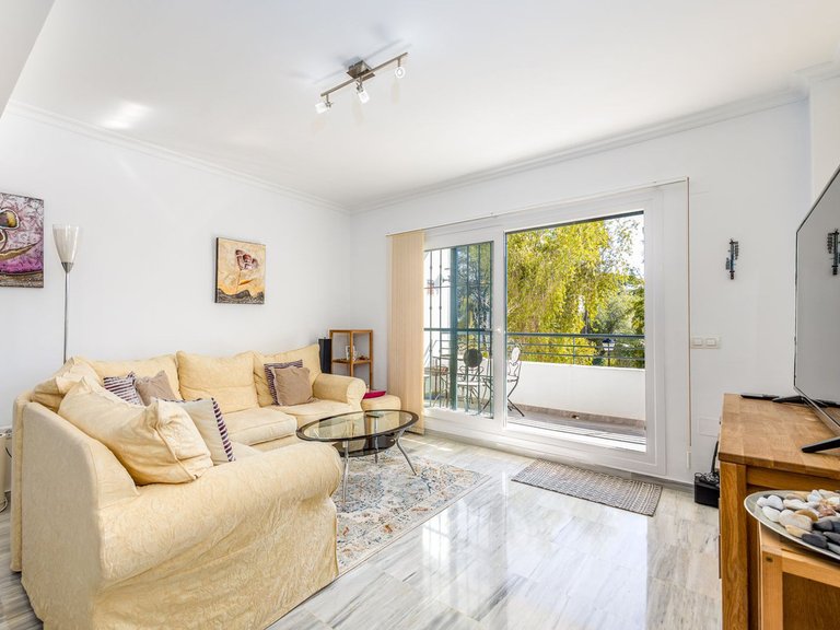 Villa for Sale in Alhaurin Golf, Malaga 4