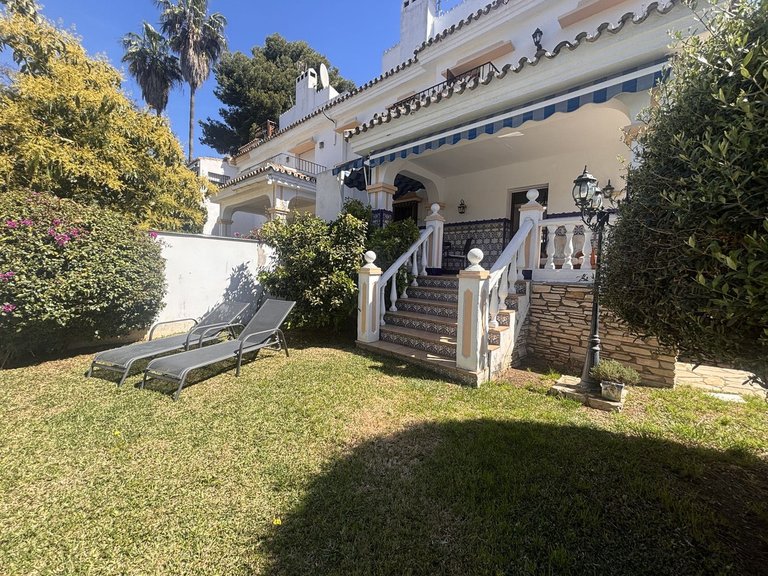 Villa for Sale in Nueva Andalucía, Malaga 1