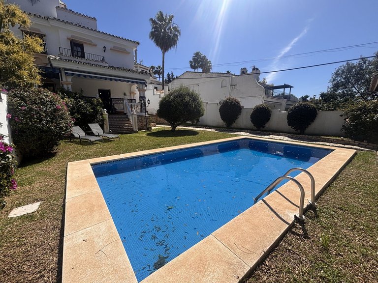 Villa for Sale in Nueva Andalucía, Malaga 3