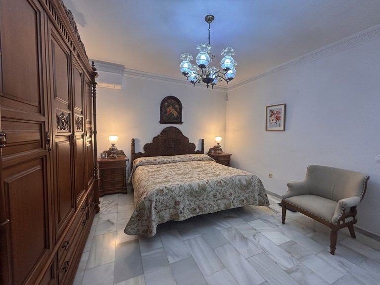 Villa for Sale in Nueva Andalucía, Malaga 8