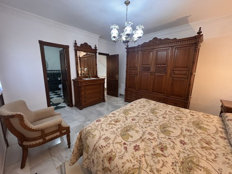 Villa for Sale in Nueva Andalucía, Malaga 9