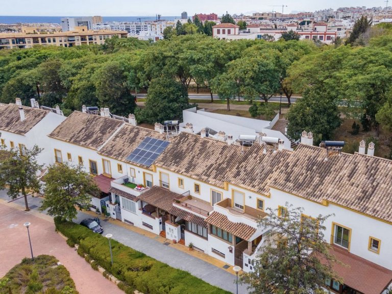 Villa for Sale in Estepona, Malaga 1