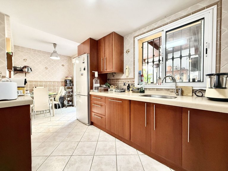 Villa for Sale in Estepona, Malaga 10