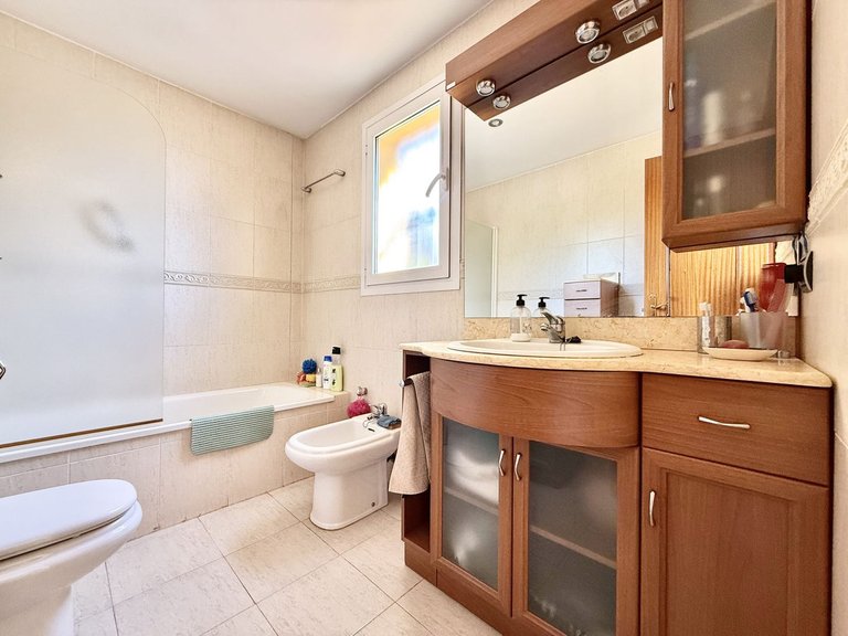 Villa for Sale in Estepona, Malaga 22