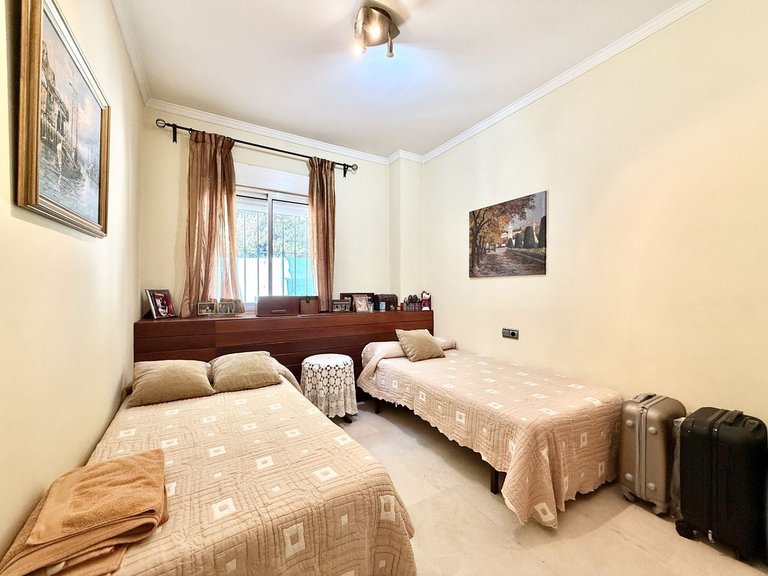Villa for Sale in Estepona, Malaga 24
