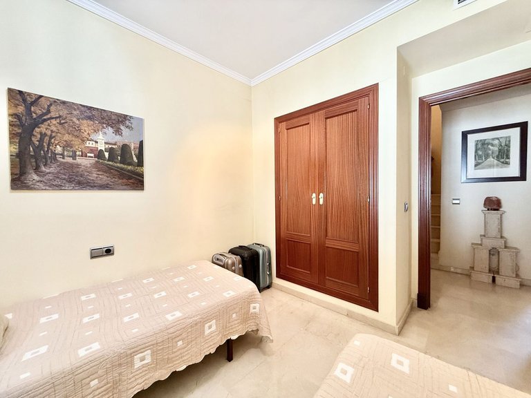 Villa for Sale in Estepona, Malaga 26