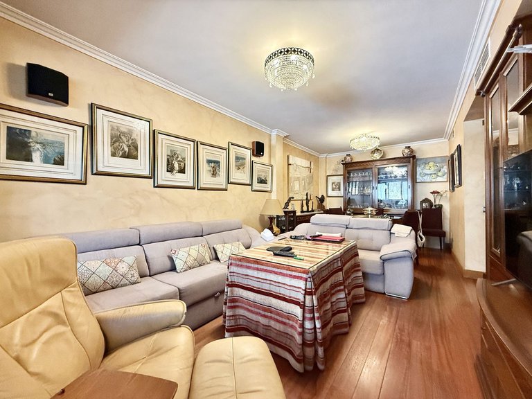 Villa for Sale in Estepona, Malaga 3