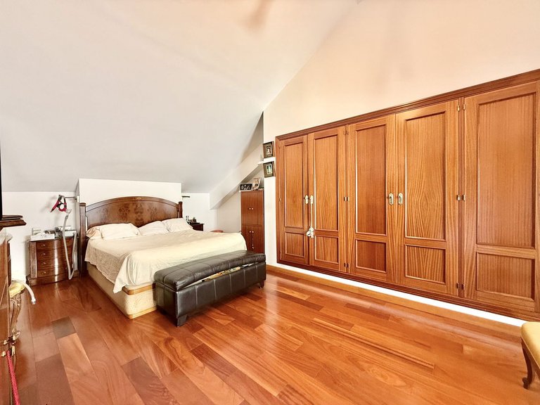 Villa for Sale in Estepona, Malaga 5