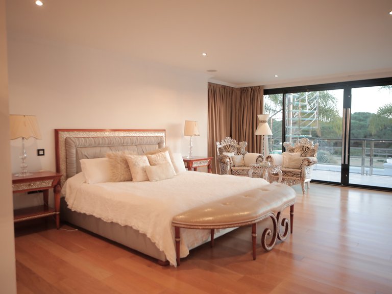 Villa for Sale in Artola, Malaga 24