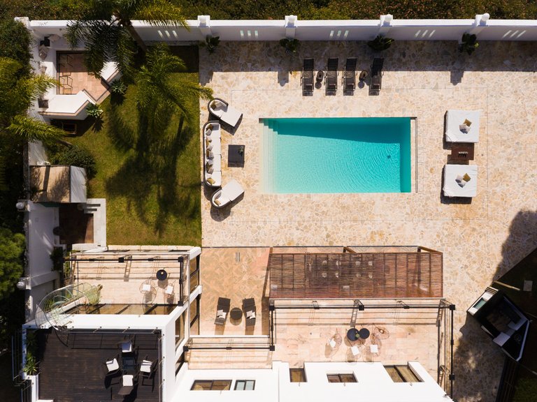 Villa for Sale in Artola, Malaga 3