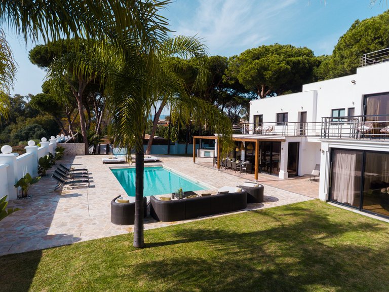 Villa for Sale in Artola, Malaga 7