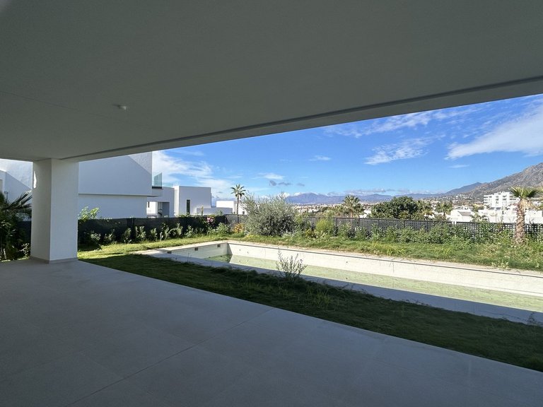 Villa for Sale in Río Real, Malaga 12
