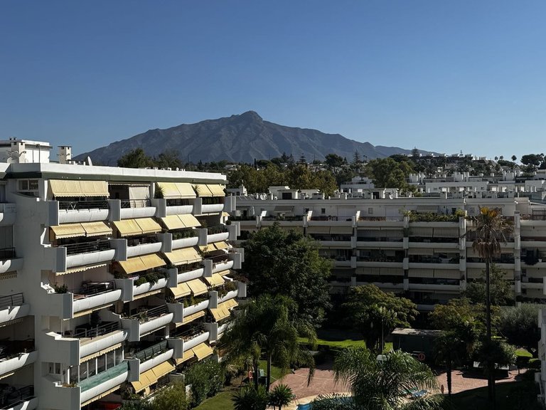 Apartment for Sale in San Pedro De Alcántara, Malaga 1