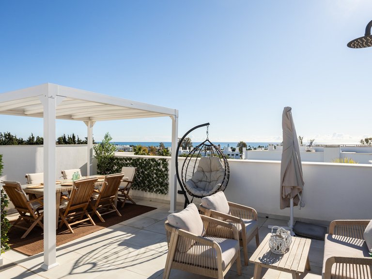Villa for Sale in Estepona, Malaga 1