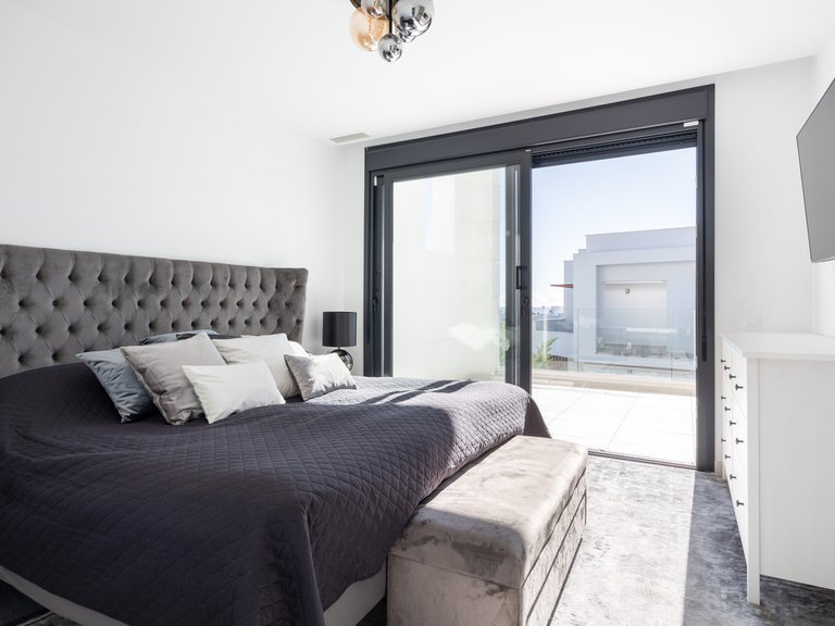 Villa for Sale in Estepona, Malaga 10