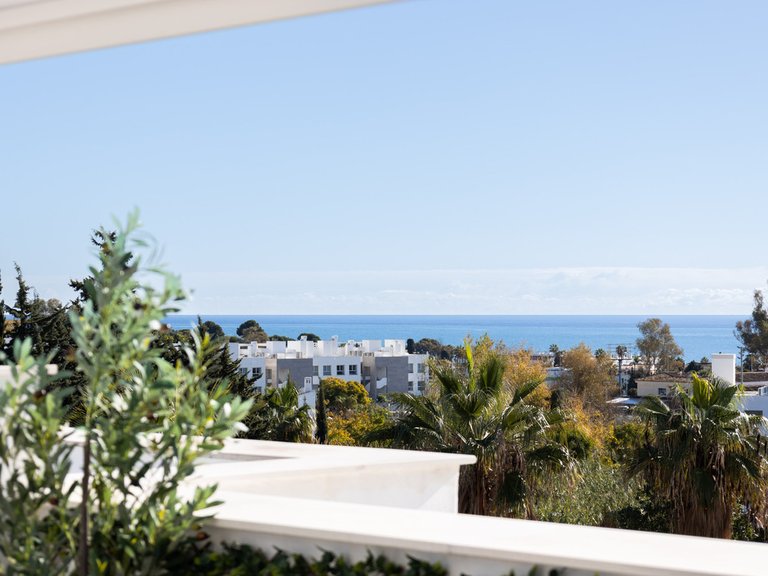 Villa for Sale in Estepona, Malaga 26