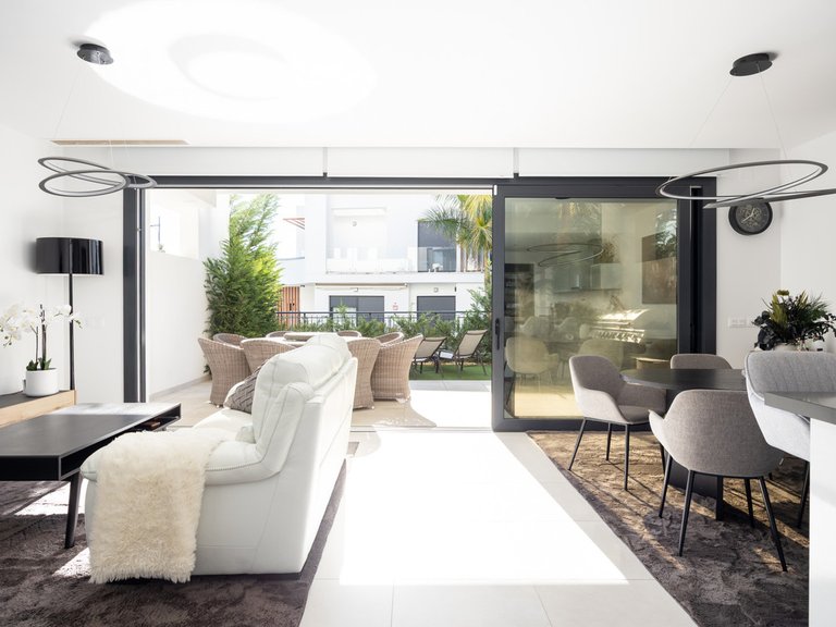 Villa for Sale in Estepona, Malaga 3