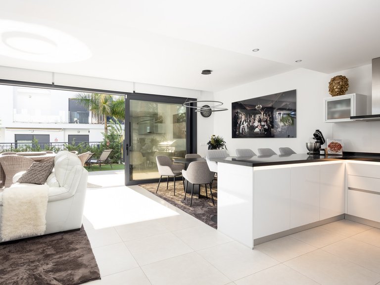 Villa for Sale in Estepona, Malaga 4