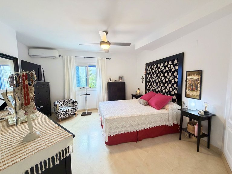 Apartment for Sale in San Luis De Sabinillas, Malaga 21