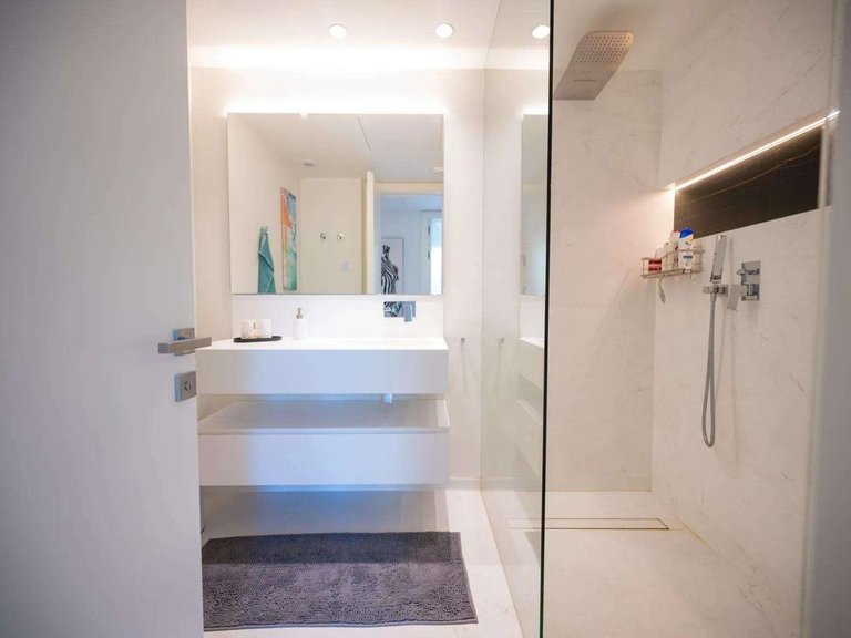 Apartment for Sale in Marbella, Malaga 11