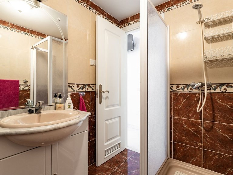 Apartment for Sale in Fuengirola, Malaga 15