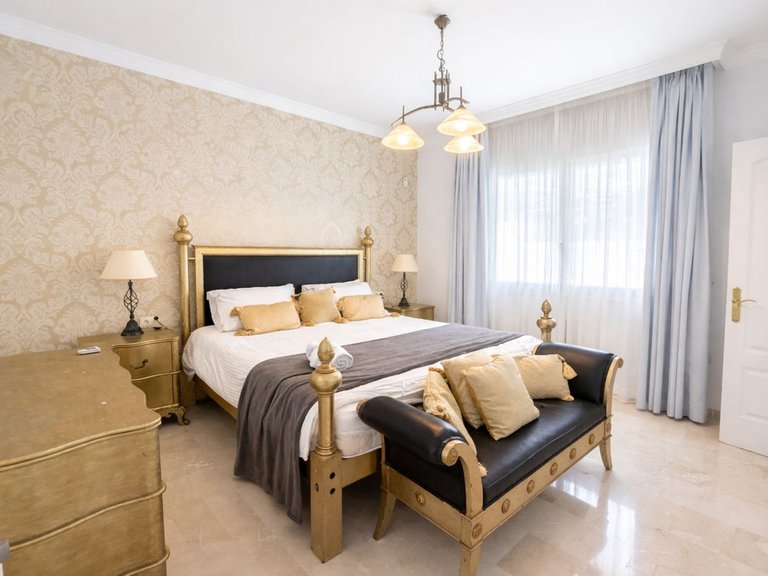 Apartment for Sale in Artola, Malaga 27