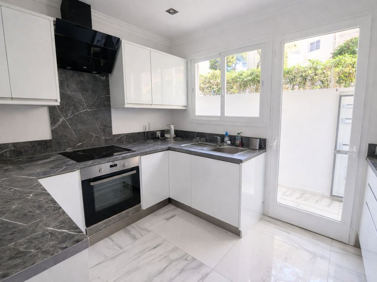 Apartment for Sale in Artola, Malaga 34