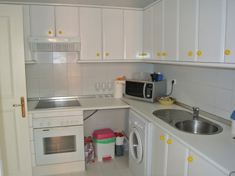Apartment for Sale in The Golden Mile, Malaga 9