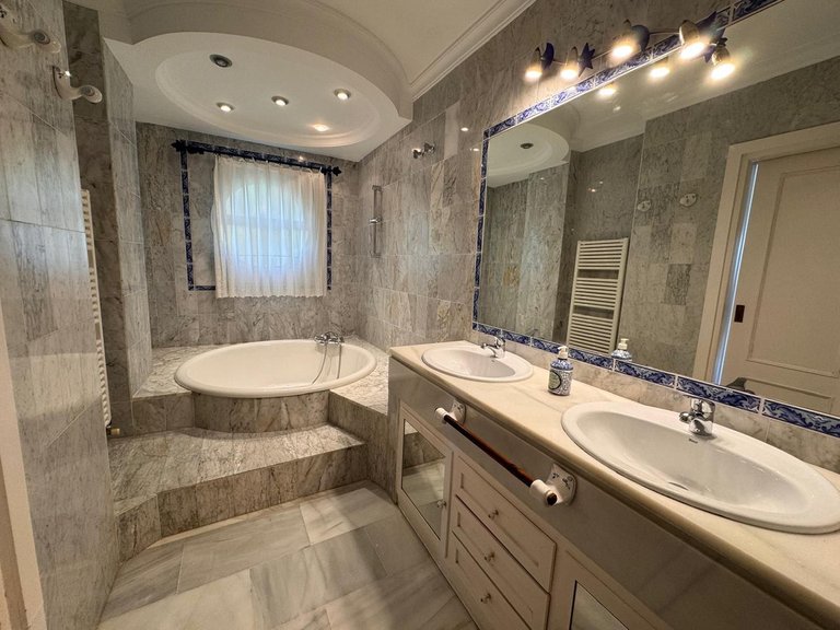 Villa for Sale in Manilva, Malaga 16