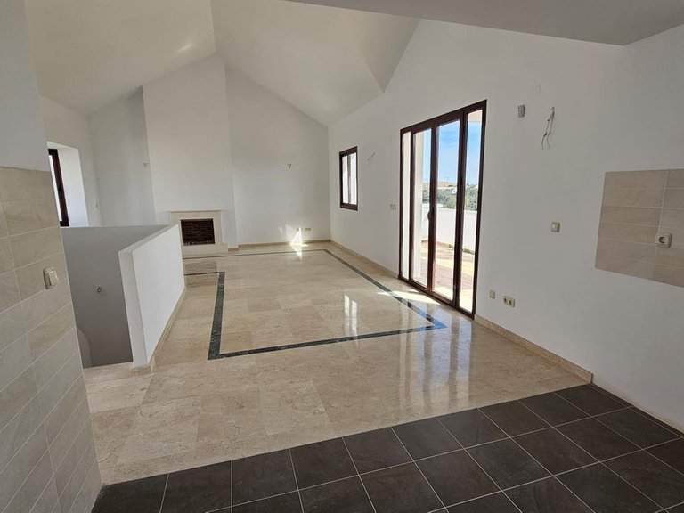 Villa for Sale in Doña Julia, Malaga 10
