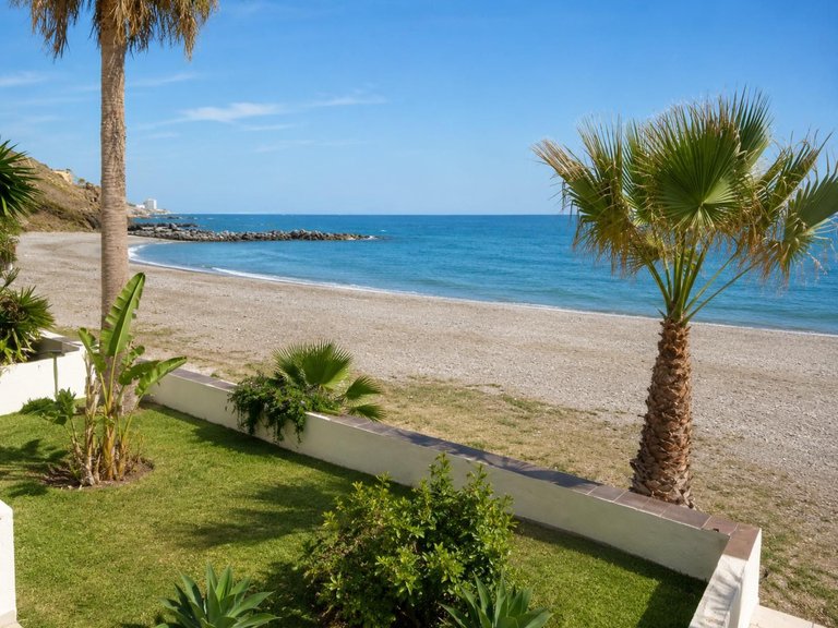 Apartment for Sale in Benalmadena Costa, Malaga 17