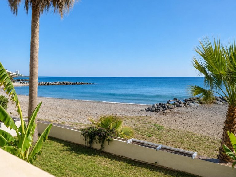 Apartment for Sale in Benalmadena Costa, Malaga 18