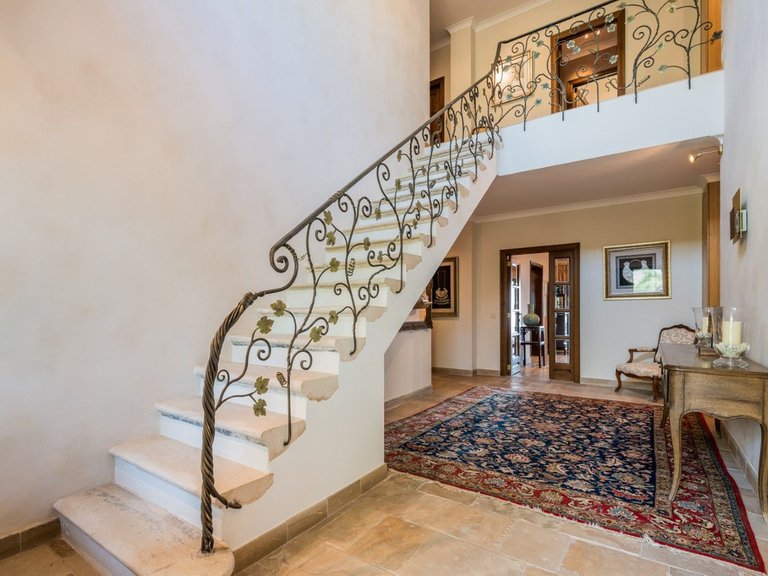 Villa for Sale in Ojén, Malaga 10