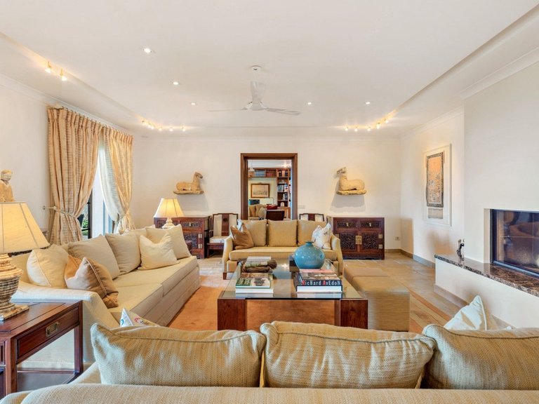 Villa for Sale in Ojén, Malaga 13