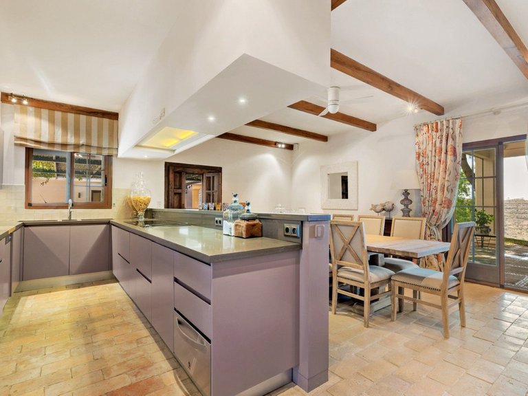 Villa for Sale in Ojén, Malaga 15