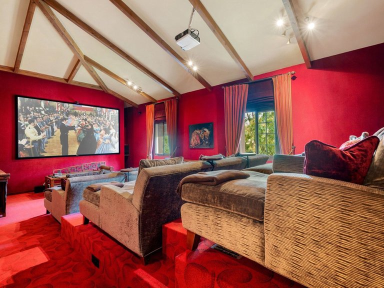 Villa for Sale in Ojén, Malaga 19