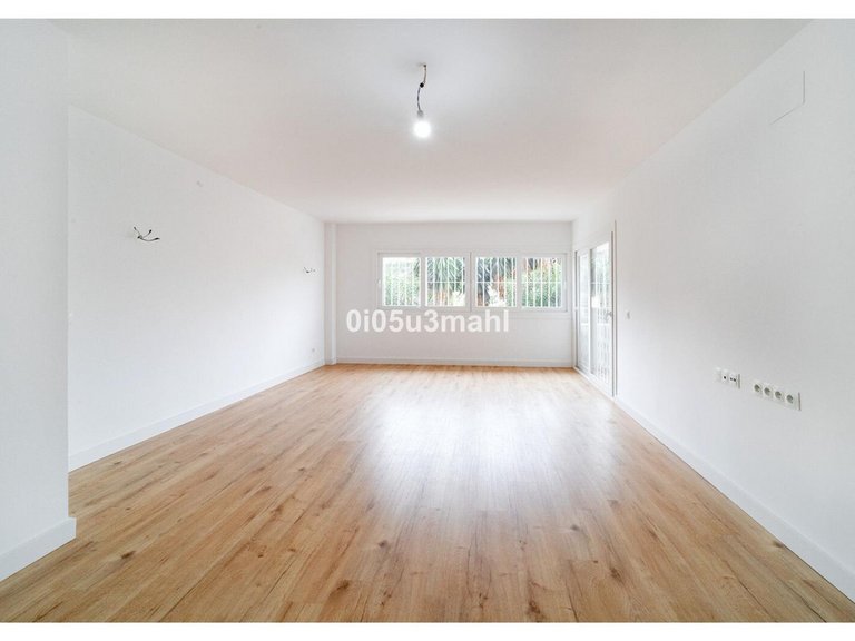 Apartment for Sale in El Palo, Malaga 1