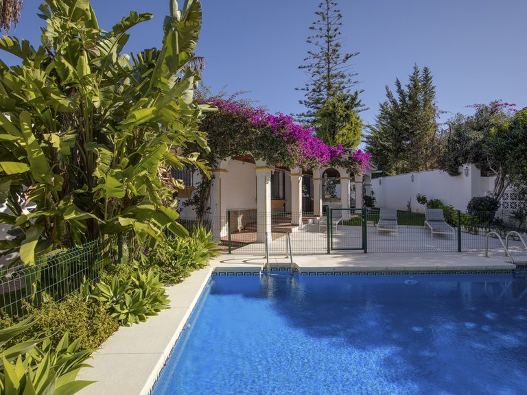 Villa for Sale in Guadalmina Alta, Malaga 29