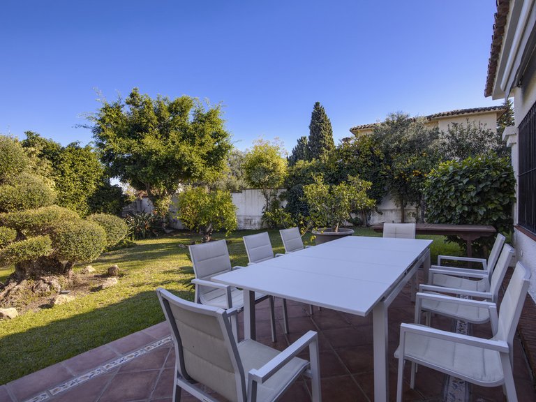 Villa for Sale in Guadalmina Alta, Malaga 32