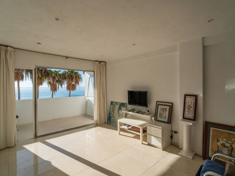 Apartment for Sale in Benalmadena Costa, Malaga 17
