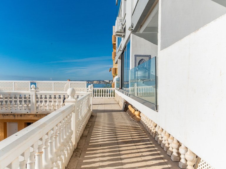 Apartment for Sale in Benalmadena Costa, Malaga 8