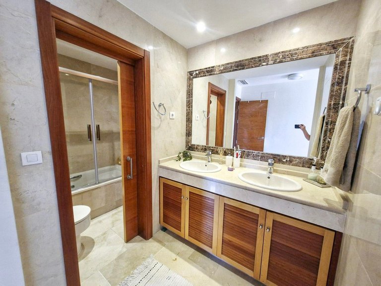 Villa for Sale in Estepona, Malaga 11