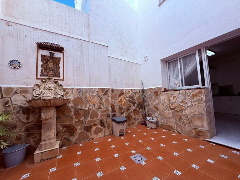 Villa for Sale in Coín, Malaga 8